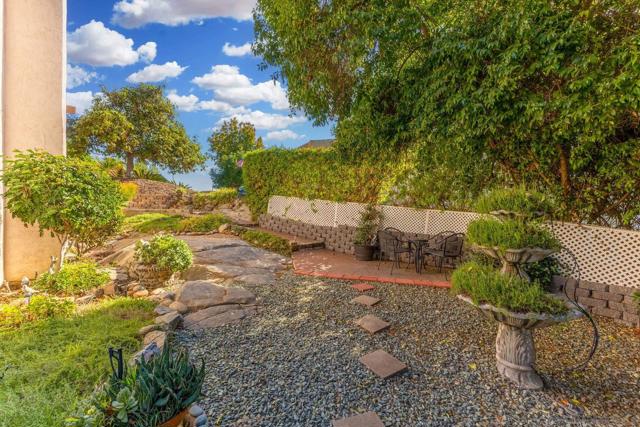 1363 Timberpond Dr, El Cajon CA: https://media.crmls.org/mediaz/22fb0386-2802-4791-b5a2-1be614e2d0e7.jpg