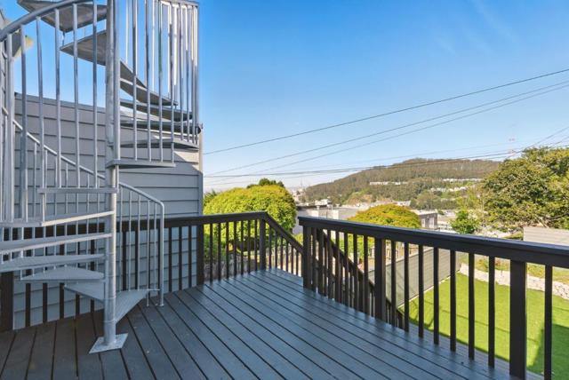 1756 14th Avenue, San Francisco CA: https://media.crmls.org/mediaz/22fb6eb3-3aee-4ab5-bba5-dac7ae50ba5a.jpg
