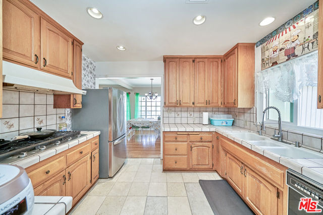 4930 Ramsdell Avenue, La Crescenta CA: https://media.crmls.org/mediaz/22fcd9e7-ad6e-4091-9419-03b0e5463f02.jpg