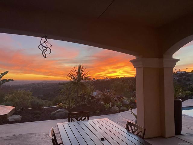 2224 Dos Lomas, Fallbrook CA: https://media.crmls.org/mediaz/22fcde3e-f6ef-4487-bf19-4de30c2bc1fe.jpg
