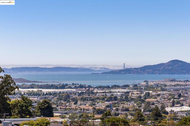 6338 Arlington Blvd, Richmond CA: https://media.crmls.org/mediaz/22fce26b-9aee-4a34-9d03-c55e6eb78686.jpg