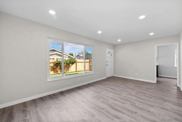 4646 48 Cherokee Avenue, San Diego CA: https://media.crmls.org/mediaz/22fd28b5-1e83-409d-b142-a52cdcc4d2e8.jpg
