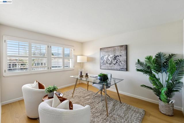 Image 46 of 60 For 674 Crystal Ct