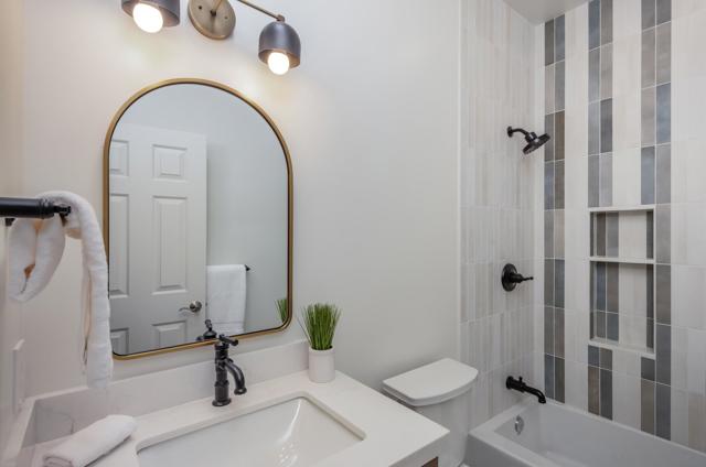 2815 Santa Fe Vista Ct, Encinitas CA: https://media.crmls.org/mediaz/22fd3eb7-b9ed-483f-9788-ec98a15a963d.jpg
