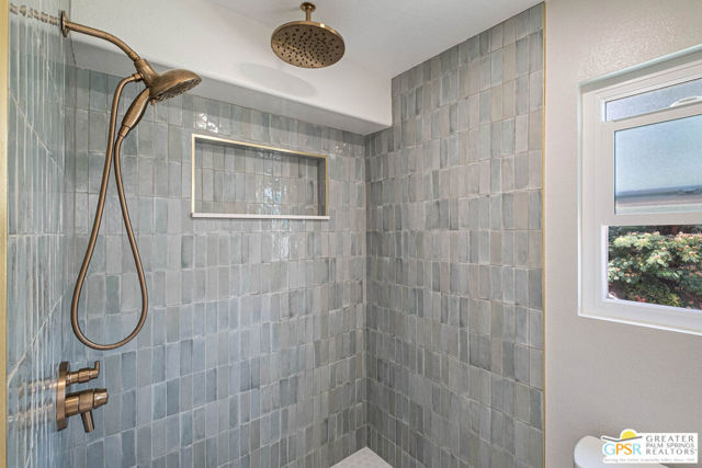 29136 Stonegate Lane, Highland CA: https://media.crmls.org/mediaz/22fe555e-f414-4db7-a9ba-32c6b0ddcda2.jpg