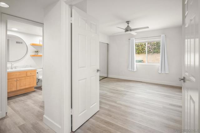13358 Twin Circle Ct, Poway CA: https://media.crmls.org/mediaz/22fff4a0-7499-4c62-a64a-602c40aa9004.jpg