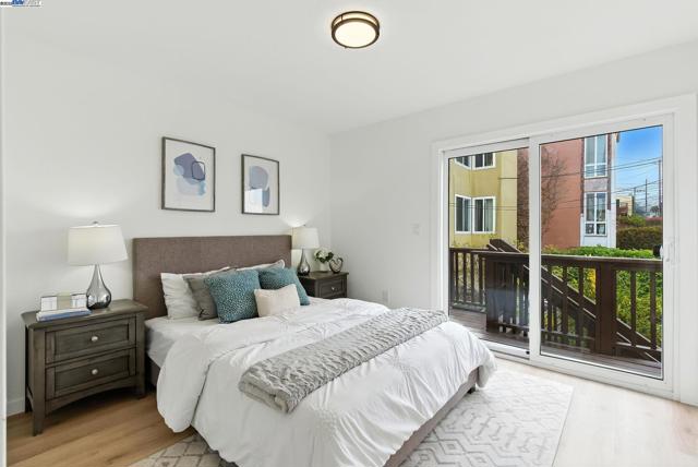 100 Byrne St, Daly City CA: https://media.crmls.org/mediaz/23030c55-a209-4018-ab7c-e538ad3e2941.jpg