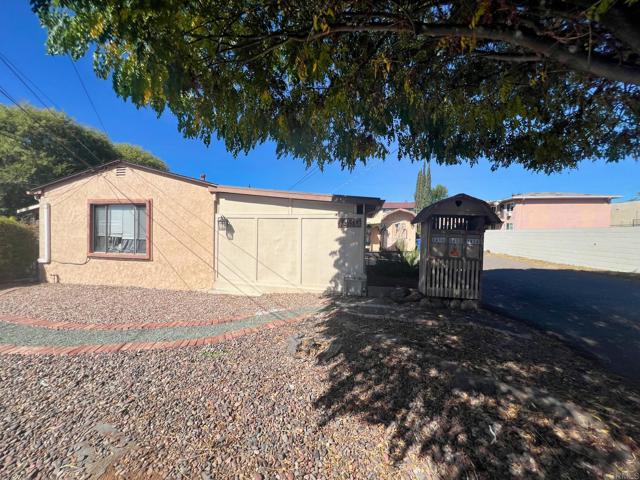 Detail Gallery Image 4 of 40 For 1430 1434 Peach Ave, El Cajon,  CA 92021 - – Beds | – Baths