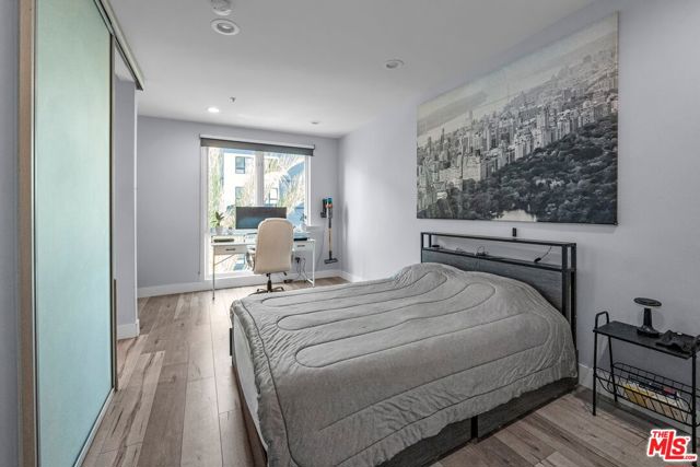 1234 Wilshire Boulevard, Los Angeles CA: https://media.crmls.org/mediaz/230514a3-c801-43bf-9f8f-bd166f169ddc.jpg