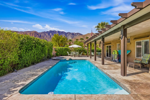 895 Ventana, Palm Springs, CA 92262