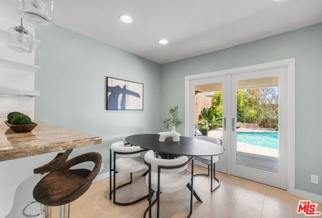 5210 S Corning Avenue, Los Angeles CA: https://media.crmls.org/mediaz/2306b884-57b8-4afa-9d3a-6976305788be.jpg