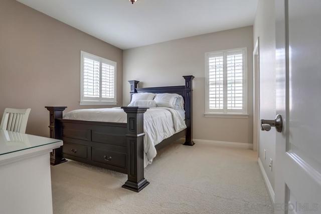 6977 Corte Langosta, Carlsbad CA: https://media.crmls.org/mediaz/230795c3-afbc-4592-b867-1c91cc3d17f8.jpg