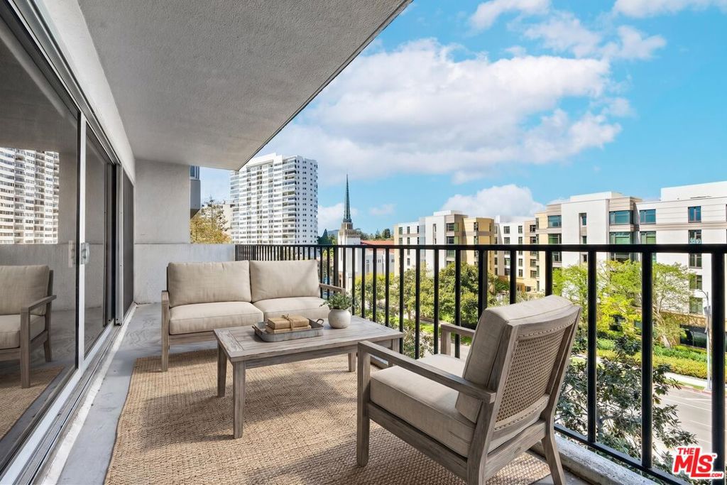 10450 Wilshire Boulevard #4G