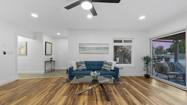 2517 Navarra Drive, Carlsbad CA: https://media.crmls.org/mediaz/2309e0ff-1e9e-42e4-8d03-ff1b9ed12010.jpg