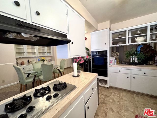 3704 W 111th Place, Inglewood CA: https://media.crmls.org/mediaz/230a29f3-e357-48c8-9c1d-67e6913274af.jpg