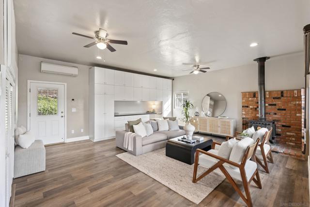 1701 Dayton Dr., Lemon Grove CA: https://media.crmls.org/mediaz/230a3aa4-ea63-4fb5-98af-872637a515e1.jpg