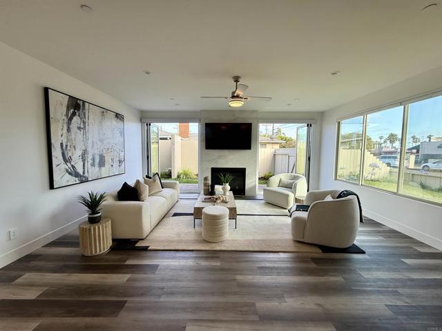 1506 ALVARADO ST, Oceanside CA: https://media.crmls.org/mediaz/230a7ea6-5f05-4087-a2fe-68e5324d13d3.jpg