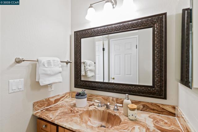 245 Parkview Ter, Vallejo CA: https://media.crmls.org/mediaz/230bca75-bdbd-4dad-98d7-b0c56767134e.jpg