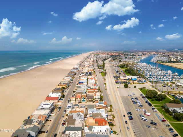 Detail Gallery Image 27 of 34 For 3371 Ocean Dr, Oxnard,  CA 93035 - 3 Beds | 3 Baths