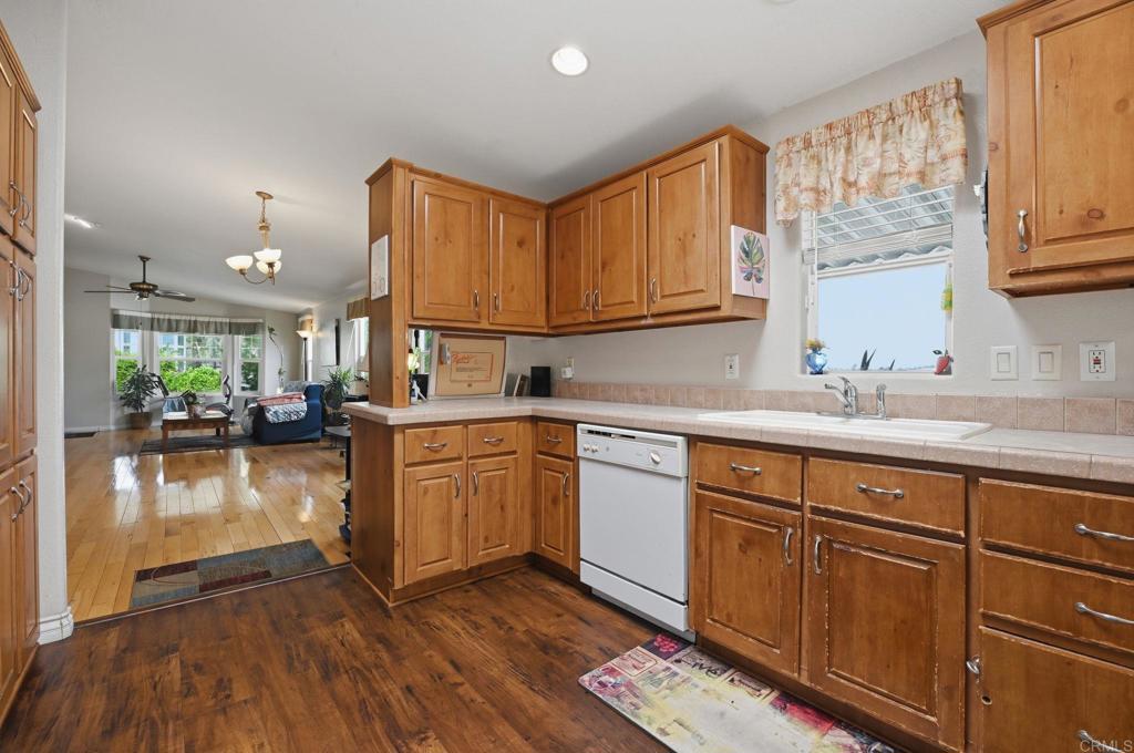 809 Discovery Street - photo 18