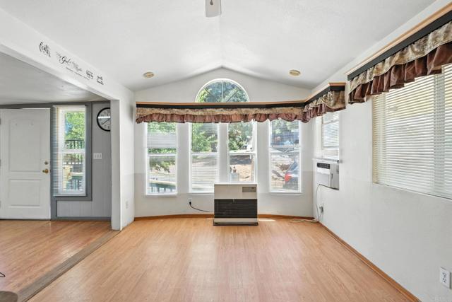 Detail Gallery Image 7 of 20 For 26439 Highway 76 #104,  Santa Ysabel,  CA 92070 - 2 Beds | 2 Baths