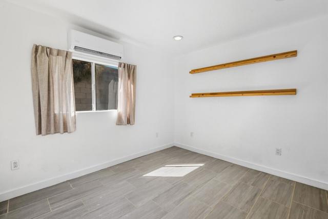 38855 Paradise Way, Cathedral City CA: https://media.crmls.org/mediaz/230f6358-abc1-46cb-8480-6dd222827b37.jpg