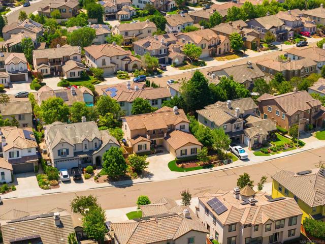 1726 BLUE WATER LANE, San Marcos CA: https://media.crmls.org/mediaz/230fa114-9746-4580-b08e-2675ff7c940e.jpg