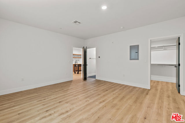 5832 Virginia Avenue, Los Angeles CA: https://media.crmls.org/mediaz/23108e43-ce27-47d2-bd68-c8916c5384f0.jpg