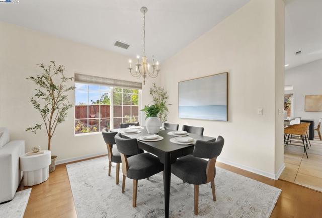1000 Silver Maple Lane, Hayward CA: https://media.crmls.org/mediaz/23109890-dcf7-4ec6-b485-a4169fd7c852.jpg