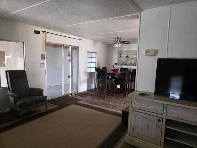 9588 Avenue H, Bombay Beach CA: https://media.crmls.org/mediaz/23116742-719f-4320-98bb-d4e8ab234a0b.jpg