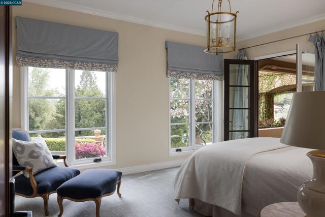 42 Tappan Ln, Orinda CA: https://media.crmls.org/mediaz/231189b7-fa9b-423b-9d4d-af0be553ca98.jpg