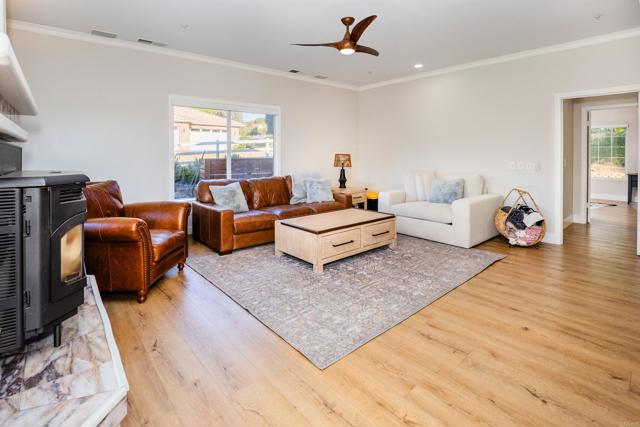 Detail Gallery Image 9 of 74 For 22544 Tombill Rd, Ramona,  CA 92065 - 4 Beds | 3/1 Baths