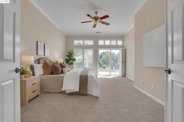 540 Central Park Pl, Brentwood CA: https://media.crmls.org/mediaz/2311b4c5-1a1e-4d61-afb6-fb1ea24e9360.jpg