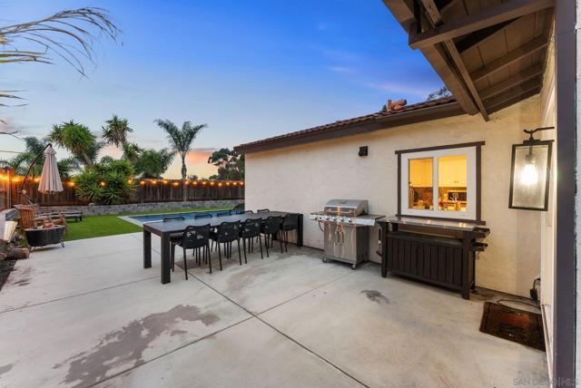 1650 Point Mugu Court, Chula Vista CA: https://media.crmls.org/mediaz/23120595-21da-4b28-a360-fb81a6e305c8.jpg