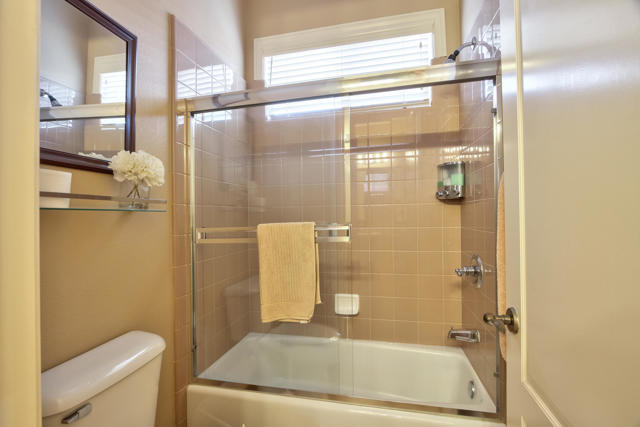 153 Merano Way, Palm Desert CA: https://media.crmls.org/mediaz/23126218-6385-4018-82d4-da8cdc0cc607.jpg