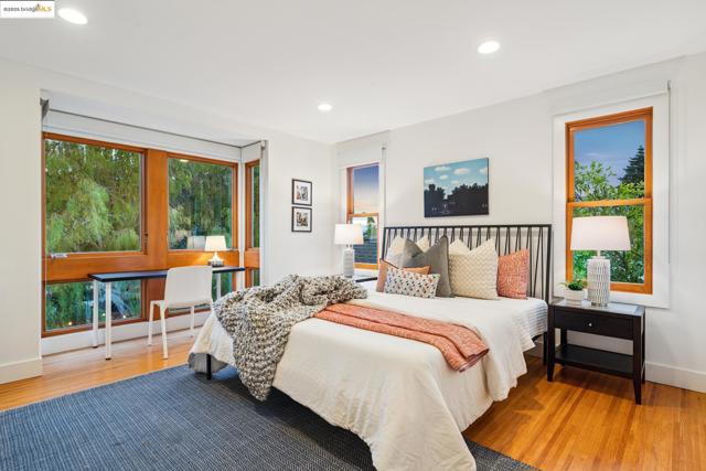 714 Evelyn Ave, Albany CA: https://media.crmls.org/mediaz/231312f5-c64b-4835-a904-31f620aa7081.jpg