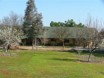 4588 N McCall, Sanger CA: https://media.crmls.org/mediaz/2313425a-4597-41da-8d4b-971db970707d.jpg