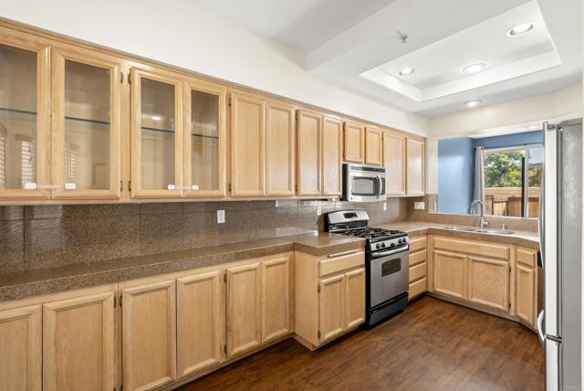 11358 Via Rancho San Diego Unit G, El Cajon CA: https://media.crmls.org/mediaz/23135a45-04ab-45fc-a1ef-83b499b09ec0.jpg