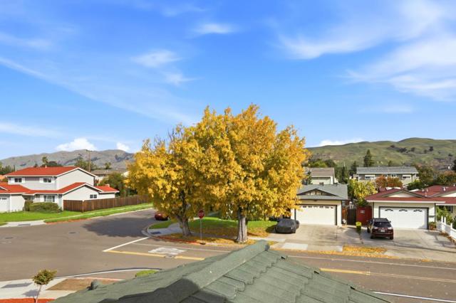 2045 Treewood Lane, San Jose CA: https://media.crmls.org/mediaz/23147c69-cdbc-4c92-aa95-f73013397b56.jpg