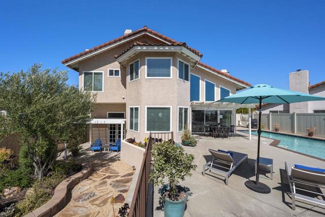 6968 Talisman Ct, San Diego CA: https://media.crmls.org/mediaz/2314e232-f053-4052-90f7-da5d9229aa14.jpg