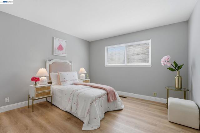 1782 Whitecliff Way, Walnut Creek CA: https://media.crmls.org/mediaz/231542a8-6db3-48a1-bca1-19371ad31185.jpg