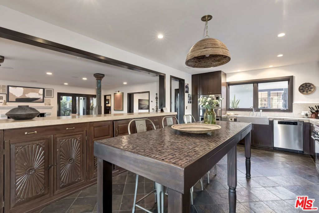 MLS #25527286 image #21