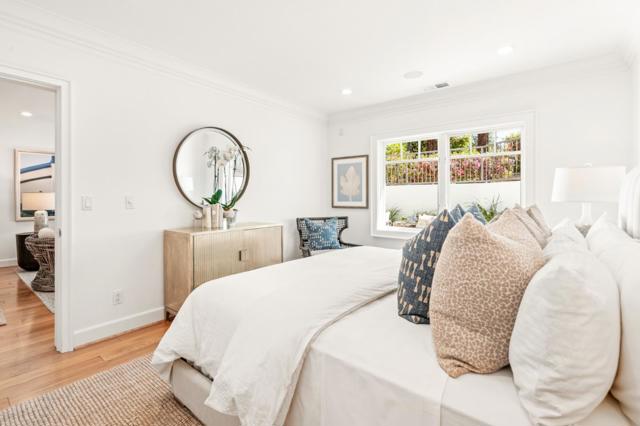 6 Zachary Court, Menlo Park CA: https://media.crmls.org/mediaz/2315b981-fbb8-437f-b17c-d38a3c92606d.jpg