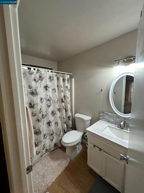 Image 4 of 9 For 1700 Tecolote Dr