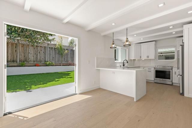 717 Bay Avenue, Capitola CA: https://media.crmls.org/mediaz/2315fefc-b4c1-4c13-a904-6c8b052b17bd.jpg