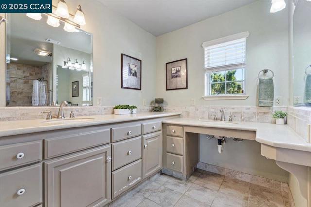 891 Robin Cir, Arroyo Grande CA: https://media.crmls.org/mediaz/23162f12-da1b-468f-a2bc-d169ae05ee78.jpg