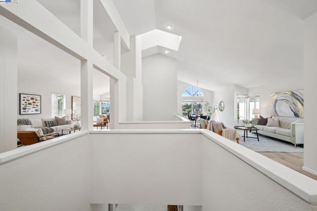 447 Donner Way, San Ramon CA: https://media.crmls.org/mediaz/231794a5-cc36-4fdb-8acf-2c9608bb3a83.jpg