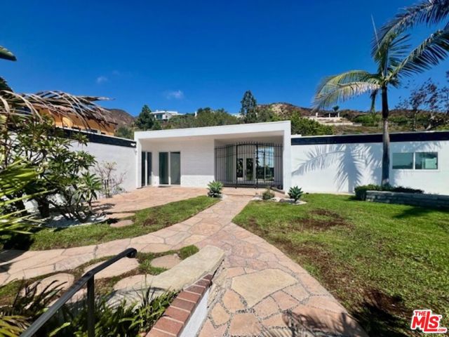 Drew Fenton | 18073 Sandy Cape Drive Pacific Palisades CA | MLS: 7432418