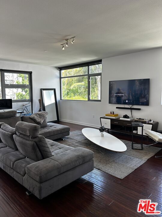 13045 Pacific, Los Angeles CA: https://media.crmls.org/mediaz/23188259-4241-457e-b833-ed2cb93ba48c.jpg
