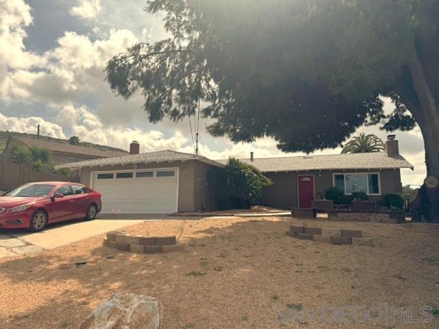 12710 Montauk St, Poway CA: https://media.crmls.org/mediaz/231bca80-5213-4548-8454-f773da68f2e4.jpg